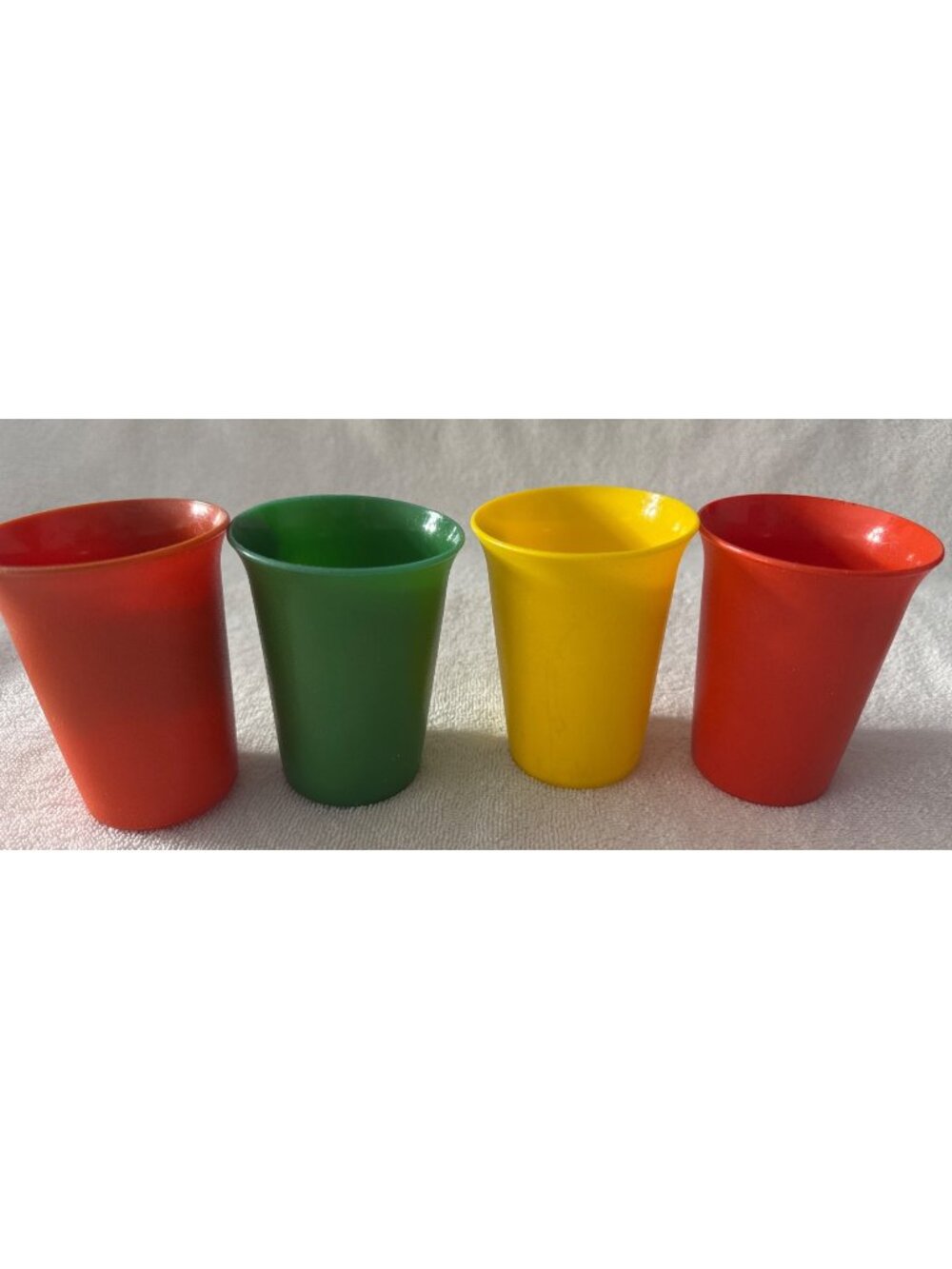 Tupperware Set Of 4 Mini Tumblers USA 109-43 Vintage Retro VGC